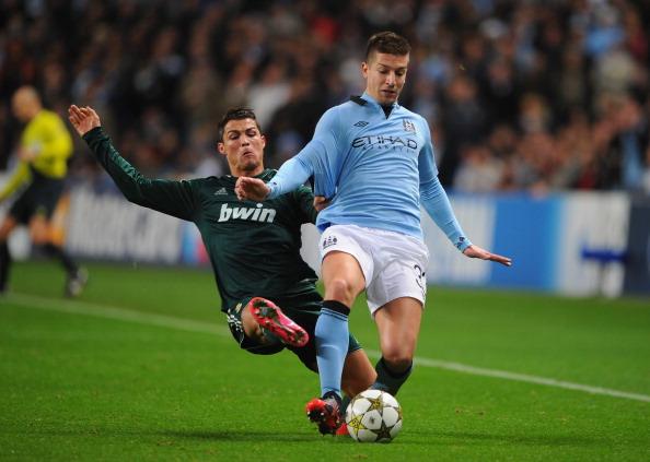 西甲第17轮开球时间：皇马凌晨4点开打，巴萨23：15进行（西甲第17轮赛程：皇马凌晨4点开战，巴萨23：15亮相）