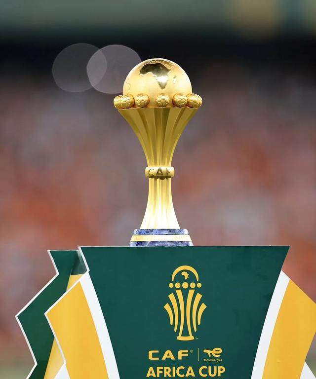 埃迪-豪：我们对阵曼联的战绩还不错，但曼联比上赛季强很多（埃迪-豪：对曼联战绩不俗，但他们较上赛季进步很大）