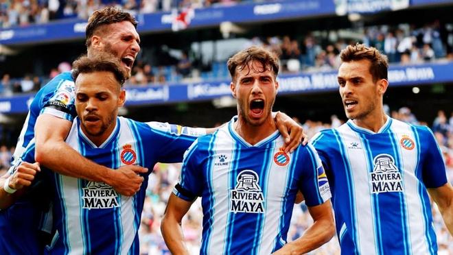 恩德里克和里昂：互为救命稻草的一次签约？（恩德里克牵手里昂：一场彼此解困的交易？）