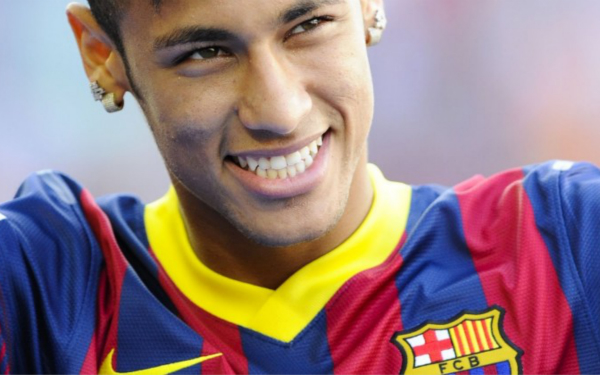 切马：比起布斯克茨，我觉得自己更像罗德里（切马：与其说像布斯克茨，不如说更像罗德里）