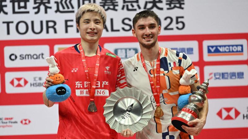 法甲战报：克瓦拉茨赫利亚双响，拉莫斯制胜，巴黎5-0雷恩（法甲快讯：克瓦拉茨赫利亚梅开二度，拉莫斯建功，巴黎5-0大胜雷恩）