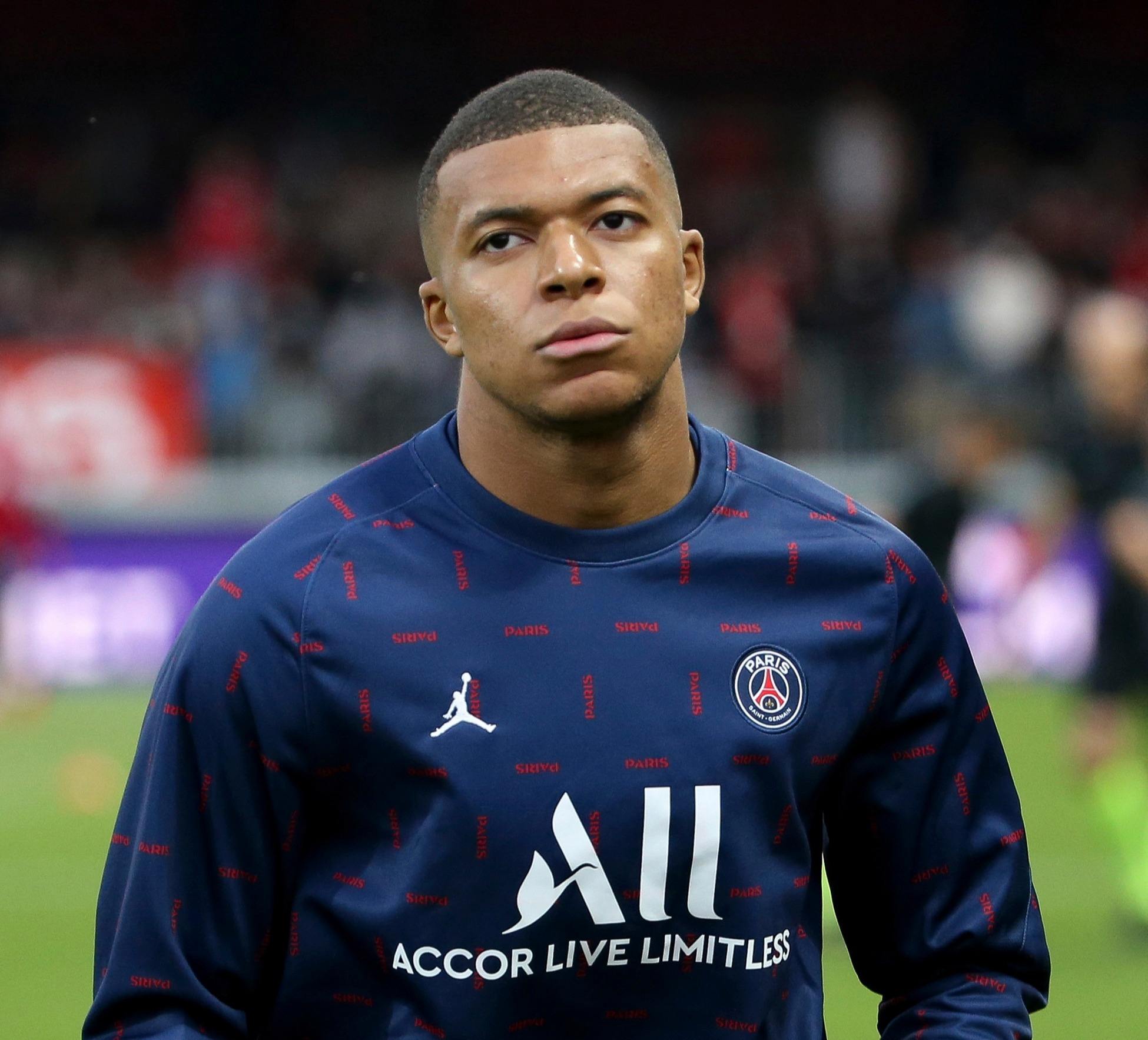 卡恩：近13个赛季德甲拜仁12次夺冠，从长远看这是不健康的（卡恩：拜仁近13季12冠，长期一家独大不利德甲健康）