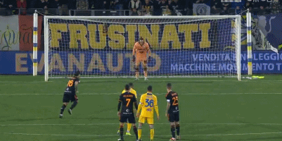 半场：罗马1-0克雷莫内塞，苏莱破门，佩莱格里尼进球无效