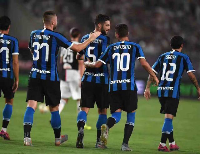 欧冠半场：马尤鲁失良机，巴黎暂0-0毕尔巴鄂竞技（欧冠半场：马尤鲁错失良机，巴黎与毕尔巴鄂竞技暂时0-0）