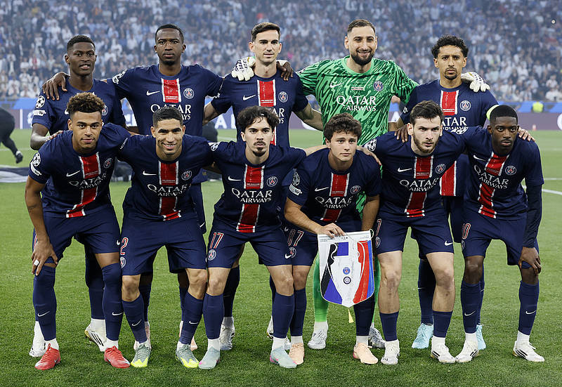 博主：古加凌晨离开北京，国安工作人员及部分北京球迷送机（博主称古加凌晨启程离京，国安工作人员与部分北京球迷到场送别）