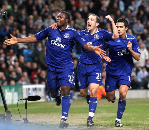 B席：感觉对阵皇马都快像打联赛了，来伯纳乌从来不轻松（B席：和皇马交手都快成常态了，客战伯纳乌一向不轻松）